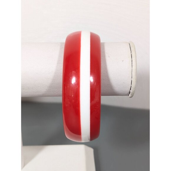 Vintage Red White Stripe Lucite Bangle Bracelet Nautical 8" - Picture 2 of 7